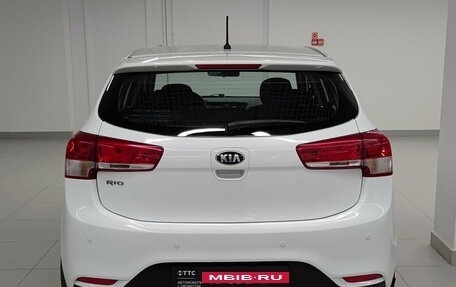 KIA Rio III рестайлинг, 2016 год, 1 010 000 рублей, 7 фотография