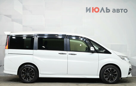 Honda Stepwgn IV, 2016 год, 2 150 000 рублей, 8 фотография