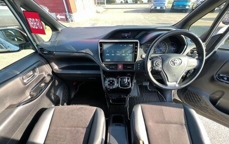 Toyota Noah III, 2021 год, 2 100 007 рублей, 5 фотография