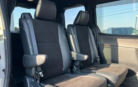 Toyota Noah III, 2021 год, 2 100 007 рублей, 10 фотография