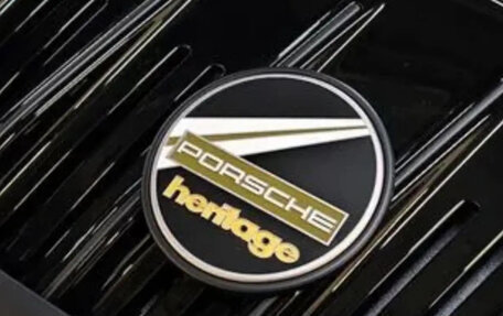 Porsche 911, 2025 год, 25 000 000 рублей, 17 фотография