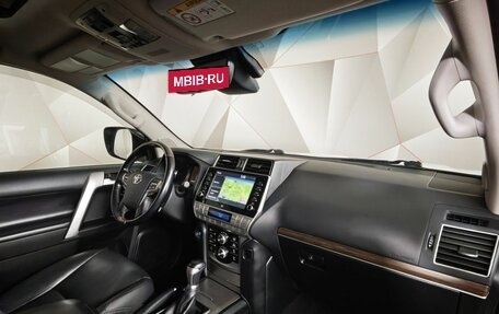 Toyota Land Cruiser Prado 150 рестайлинг 2, 2021 год, 5 871 000 рублей, 12 фотография