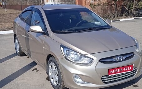 Hyundai Solaris II рестайлинг, 2011 год, 630 000 рублей, 1 фотография