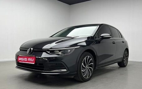 Volkswagen Golf VIII, 2022 год, 1 584 230 рублей, 1 фотография