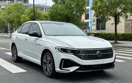 Volkswagen Lavida, 2023 год, 1 095 000 рублей, 3 фотография