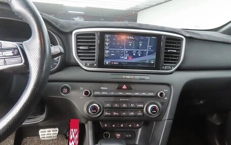KIA Sportage IV рестайлинг, 2019 год, 1 990 000 рублей, 12 фотография