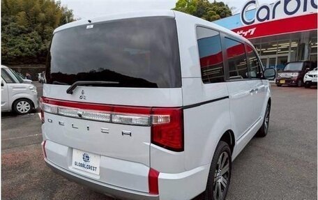 Mitsubishi Delica D:5 I, 2023 год, 2 900 000 рублей, 4 фотография