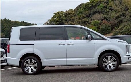 Mitsubishi Delica D:5 I, 2023 год, 2 900 000 рублей, 8 фотография