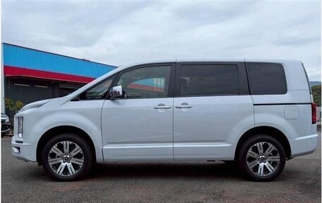Mitsubishi Delica D:5 I, 2023 год, 2 900 000 рублей, 7 фотография