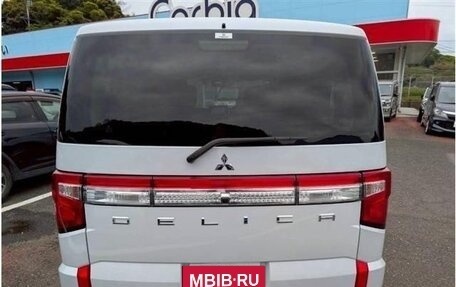 Mitsubishi Delica D:5 I, 2023 год, 2 900 000 рублей, 5 фотография