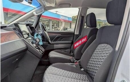 Mitsubishi Delica D:5 I, 2023 год, 2 900 000 рублей, 10 фотография