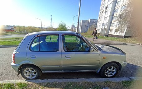 Nissan March II, 2001 год, 190 000 рублей, 2 фотография
