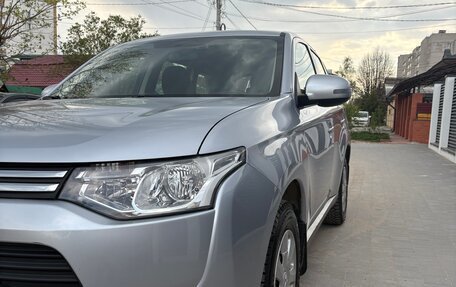 Mitsubishi Outlander III рестайлинг 3, 2012 год, 1 340 000 рублей, 10 фотография