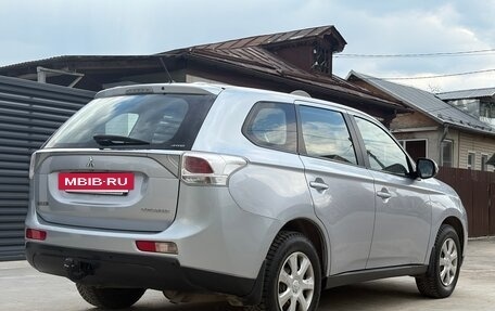 Mitsubishi Outlander III рестайлинг 3, 2012 год, 1 340 000 рублей, 5 фотография