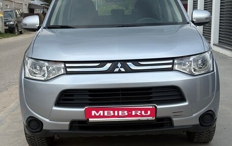 Mitsubishi Outlander III рестайлинг 3, 2012 год, 1 340 000 рублей, 7 фотография