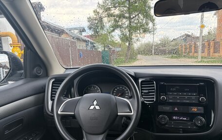 Mitsubishi Outlander III рестайлинг 3, 2012 год, 1 340 000 рублей, 25 фотография