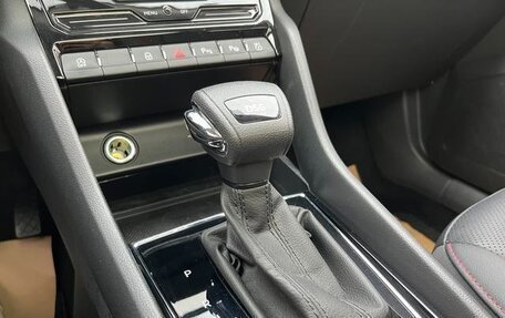 Skoda Karoq I, 2022 год, 1 740 000 рублей, 4 фотография