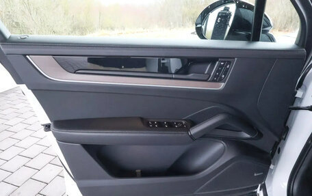 Porsche Cayenne III, 2026 год, 19 870 000 рублей, 26 фотография
