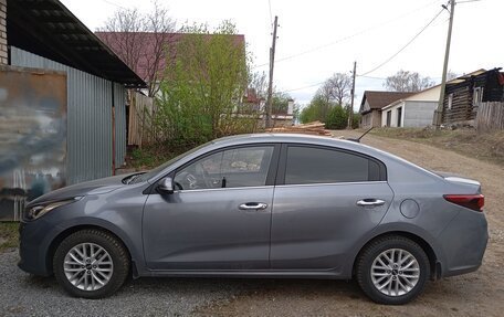 KIA Rio IV, 2017 год, 1 300 000 рублей, 1 фотография