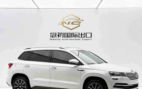 Skoda Karoq I, 2022 год, 1 758 000 рублей, 12 фотография