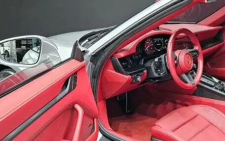 Porsche 911, 2024 год, 16 000 000 рублей, 7 фотография