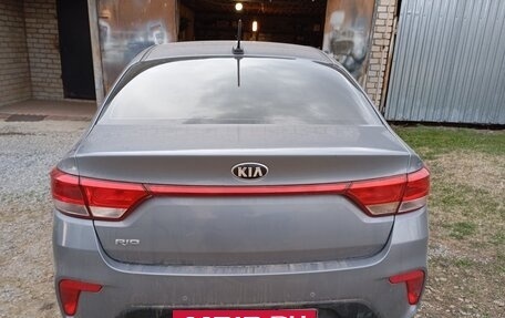 KIA Rio IV, 2017 год, 1 300 000 рублей, 2 фотография