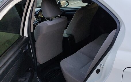 Toyota Corolla, 2015 год, 825 000 рублей, 11 фотография