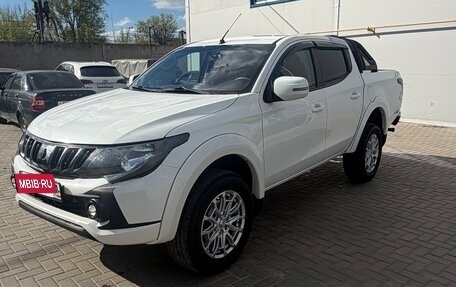 Mitsubishi L200 IV рестайлинг, 2017 год, 2 150 000 рублей, 2 фотография