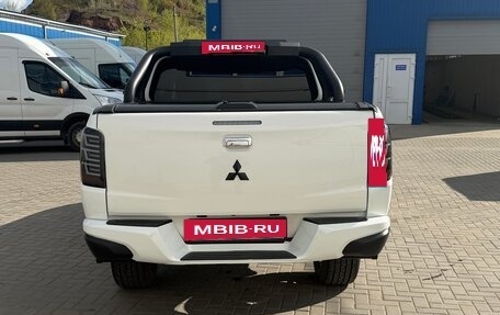 Mitsubishi L200 IV рестайлинг, 2017 год, 2 150 000 рублей, 5 фотография