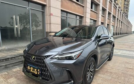 Lexus NX, 2022 год, 2 835 000 рублей, 1 фотография