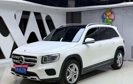 Mercedes-Benz GLB, 2022 год, 2 120 000 рублей, 2 фотография
