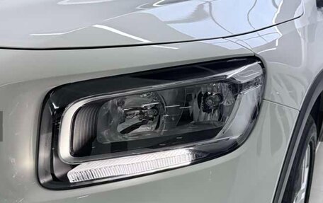 Mercedes-Benz GLB, 2022 год, 2 120 000 рублей, 13 фотография
