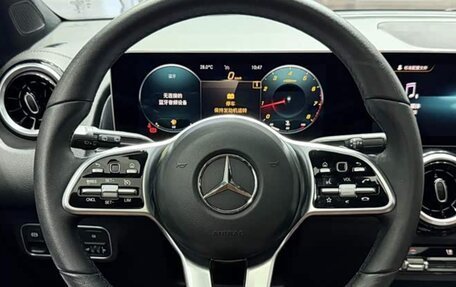 Mercedes-Benz GLB, 2022 год, 2 260 000 рублей, 9 фотография