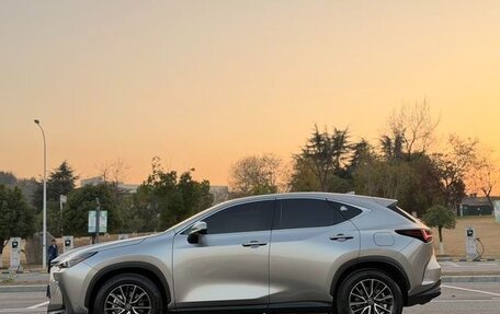 Lexus NX, 2022 год, 2 824 000 рублей, 4 фотография