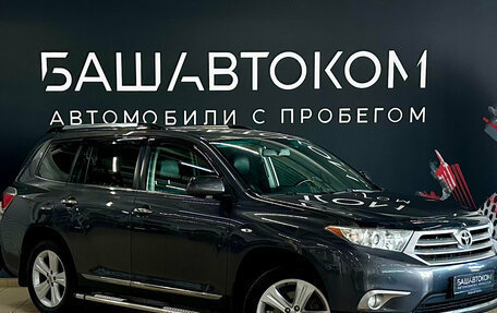Toyota Highlander III, 2012 год, 2 099 000 рублей, 3 фотография