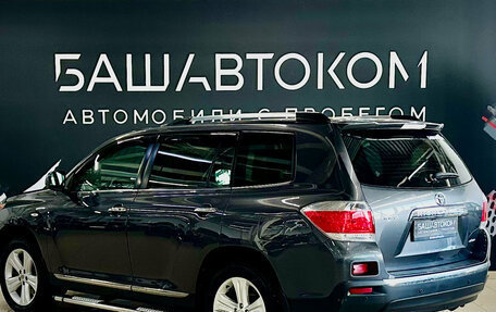 Toyota Highlander III, 2012 год, 2 099 000 рублей, 6 фотография