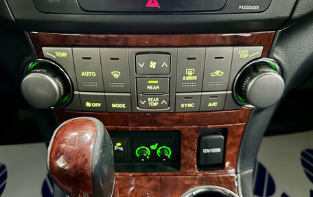 Toyota Highlander III, 2012 год, 2 099 000 рублей, 15 фотография