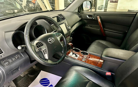 Toyota Highlander III, 2012 год, 2 099 000 рублей, 12 фотография