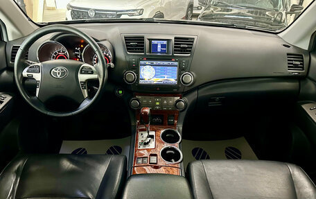 Toyota Highlander III, 2012 год, 2 099 000 рублей, 11 фотография