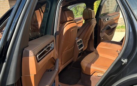 Porsche Cayenne III, 2021 год, 15 000 000 рублей, 8 фотография