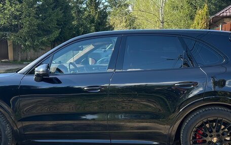 Porsche Cayenne III, 2021 год, 15 000 000 рублей, 2 фотография