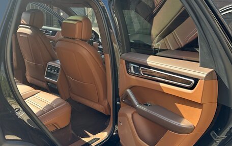 Porsche Cayenne III, 2021 год, 15 000 000 рублей, 7 фотография