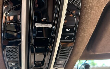 Porsche Cayenne III, 2021 год, 15 000 000 рублей, 11 фотография