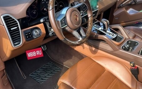 Porsche Cayenne III, 2021 год, 15 000 000 рублей, 16 фотография