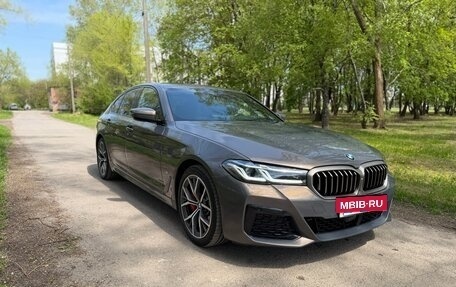 BMW 5 серия, 2021 год, 5 800 000 рублей, 9 фотография