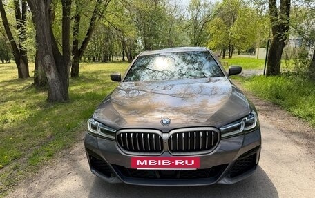 BMW 5 серия, 2021 год, 5 800 000 рублей, 3 фотография