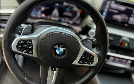 BMW 5 серия, 2021 год, 5 800 000 рублей, 15 фотография