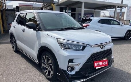 Toyota Raize I, 2022 год, 1 311 080 рублей, 2 фотография
