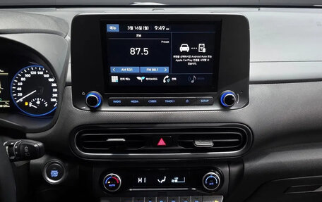 Hyundai Kona I, 2022 год, 1 445 000 рублей, 8 фотография