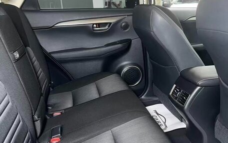 Lexus NX, 2022 год, 2 890 000 рублей, 10 фотография